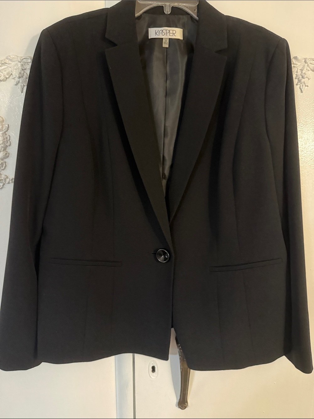 Kasper Black Single-Button Tailored Blazer